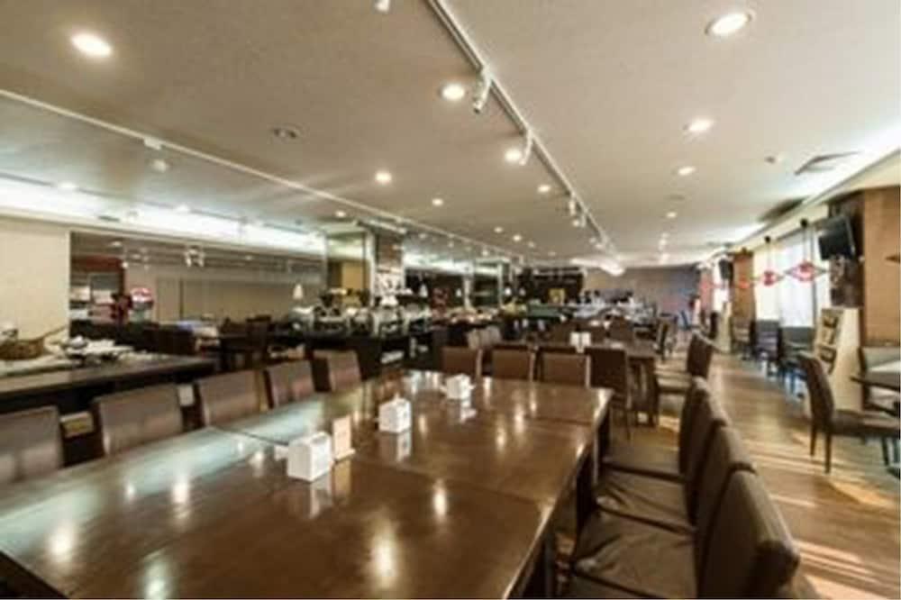 Atami Hotel Taipei Exterior photo
