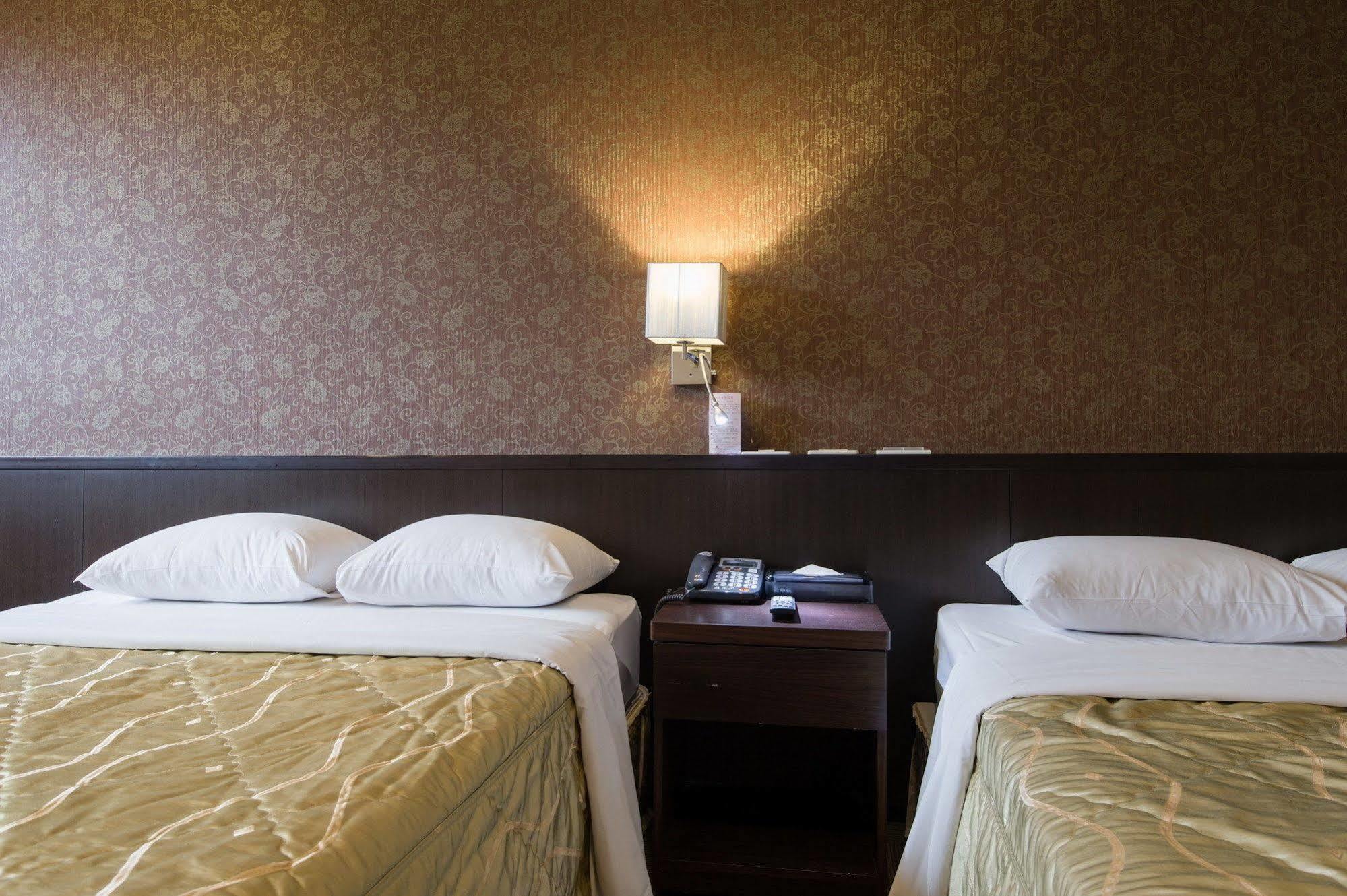 Atami Hotel Taipei Exterior photo